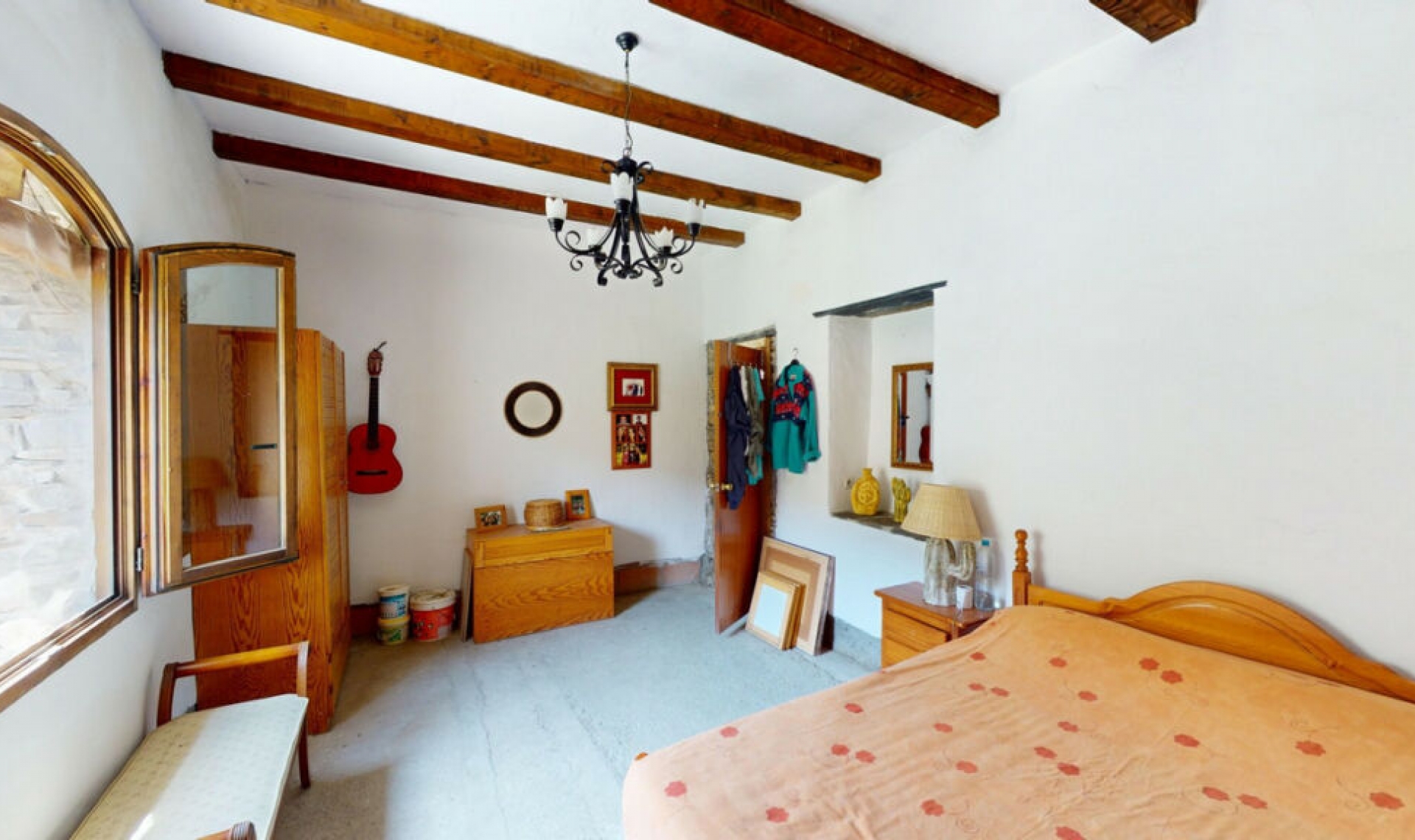 Resale - House -
Moclinejo