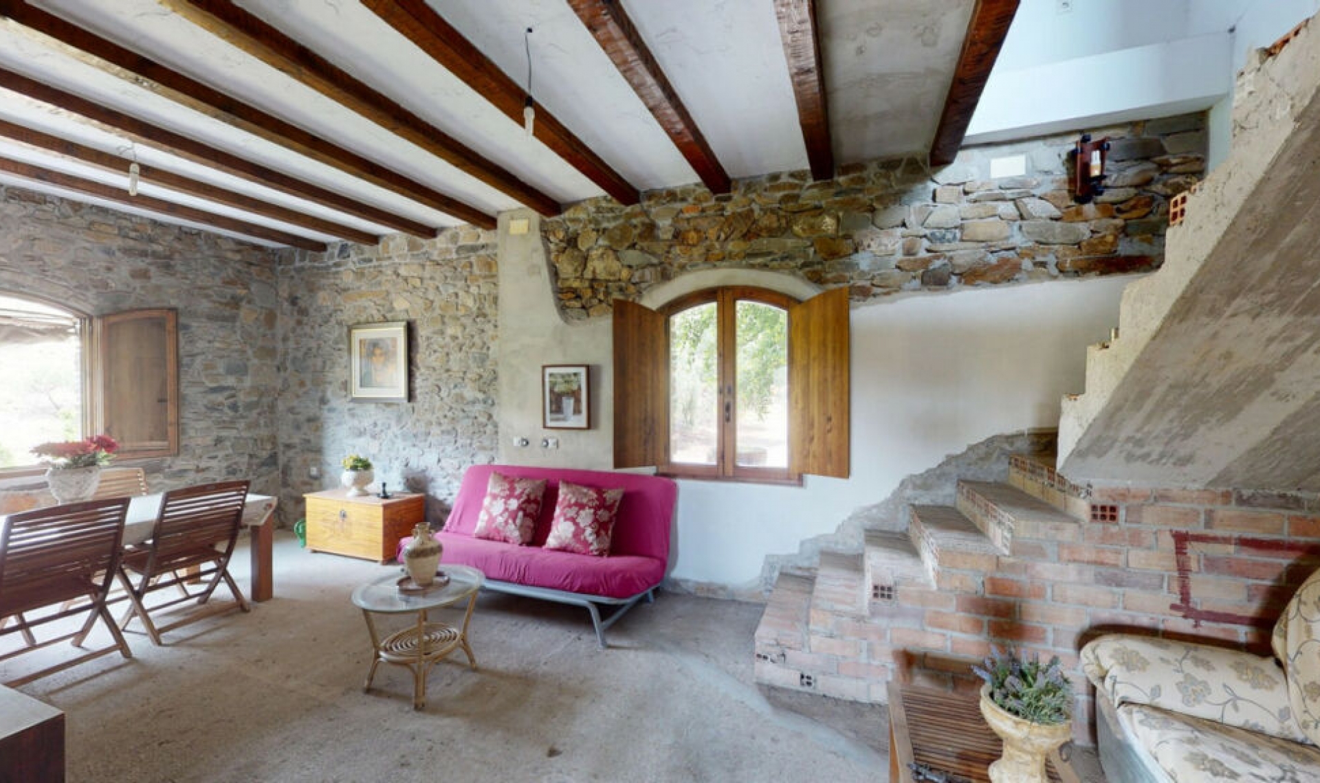 Resale - House -
Moclinejo