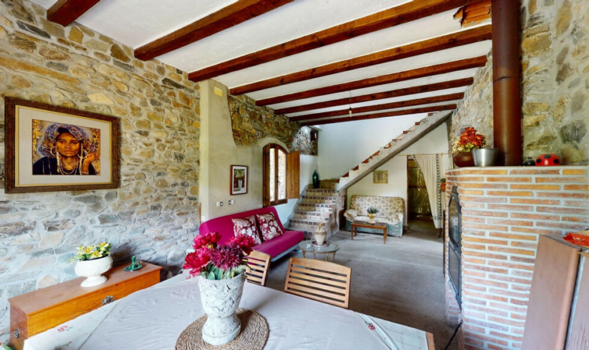 Resale - House -
Moclinejo