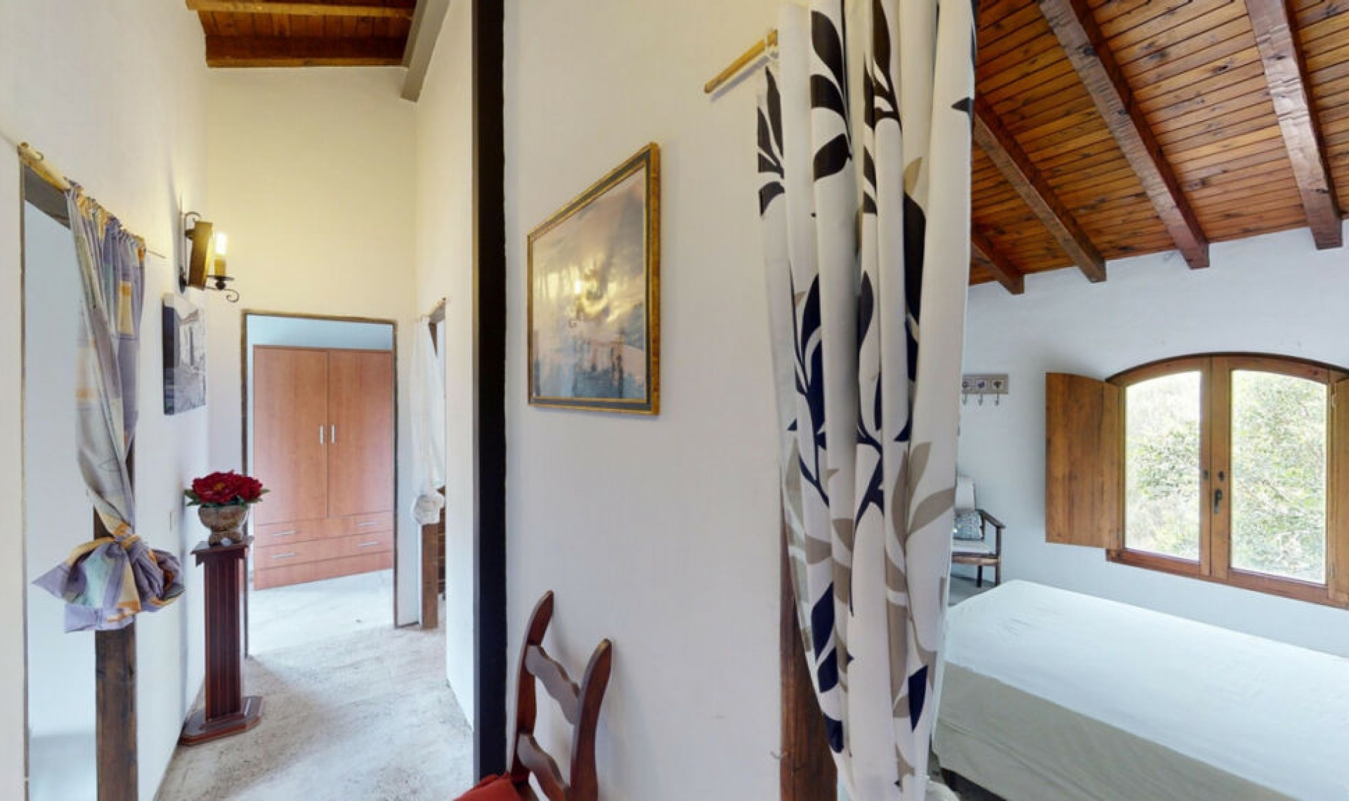 Resale - House -
Moclinejo