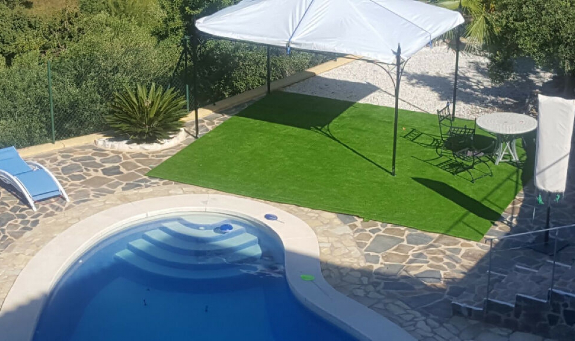 Resale - House -
Monda