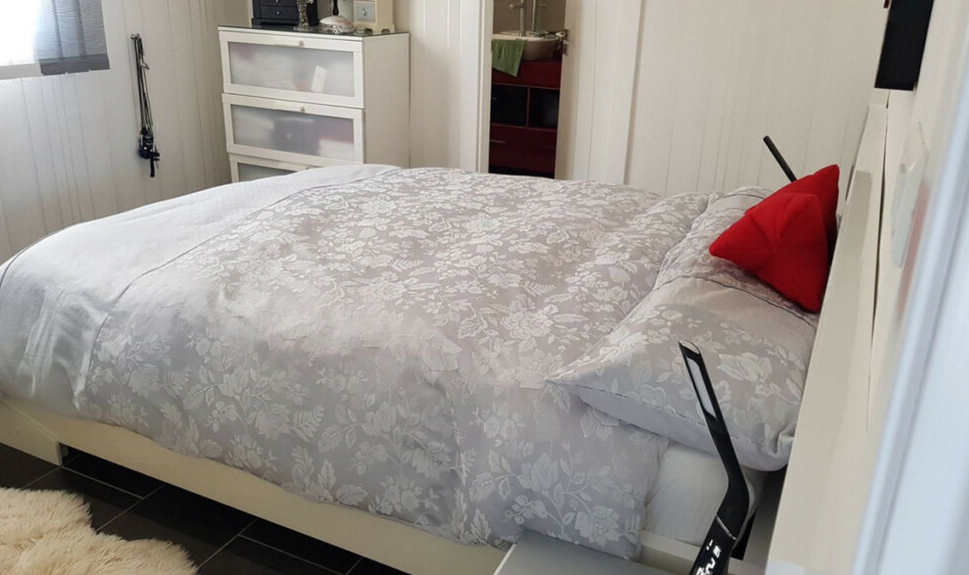 Resale - House -
Monda