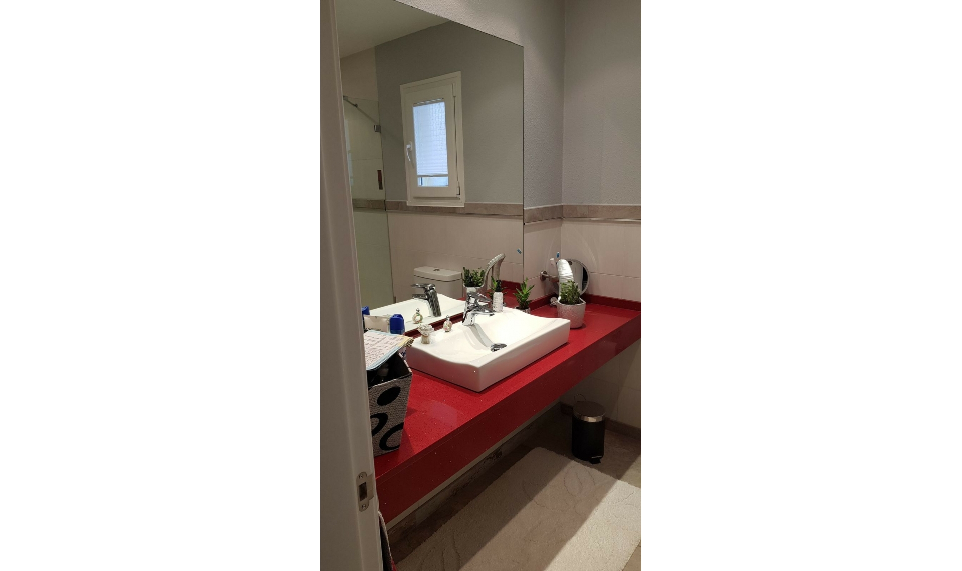 Resale - House -
Monda