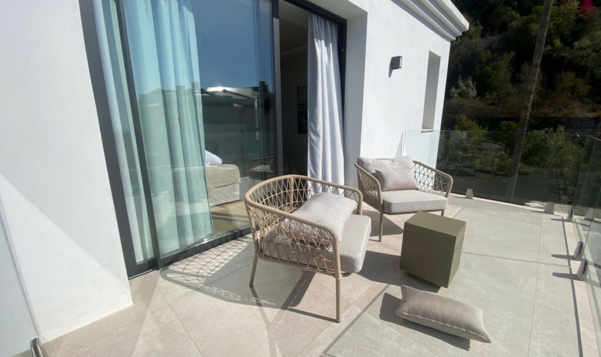 Resale - House -
Monte Halcones