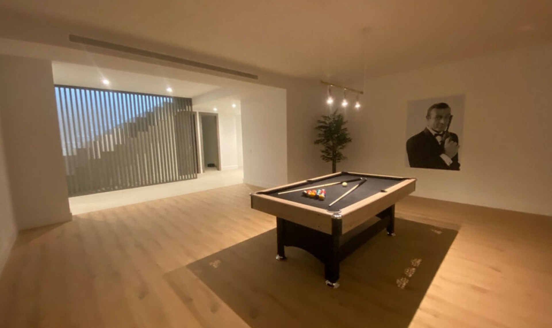 Resale - House -
Monte Halcones