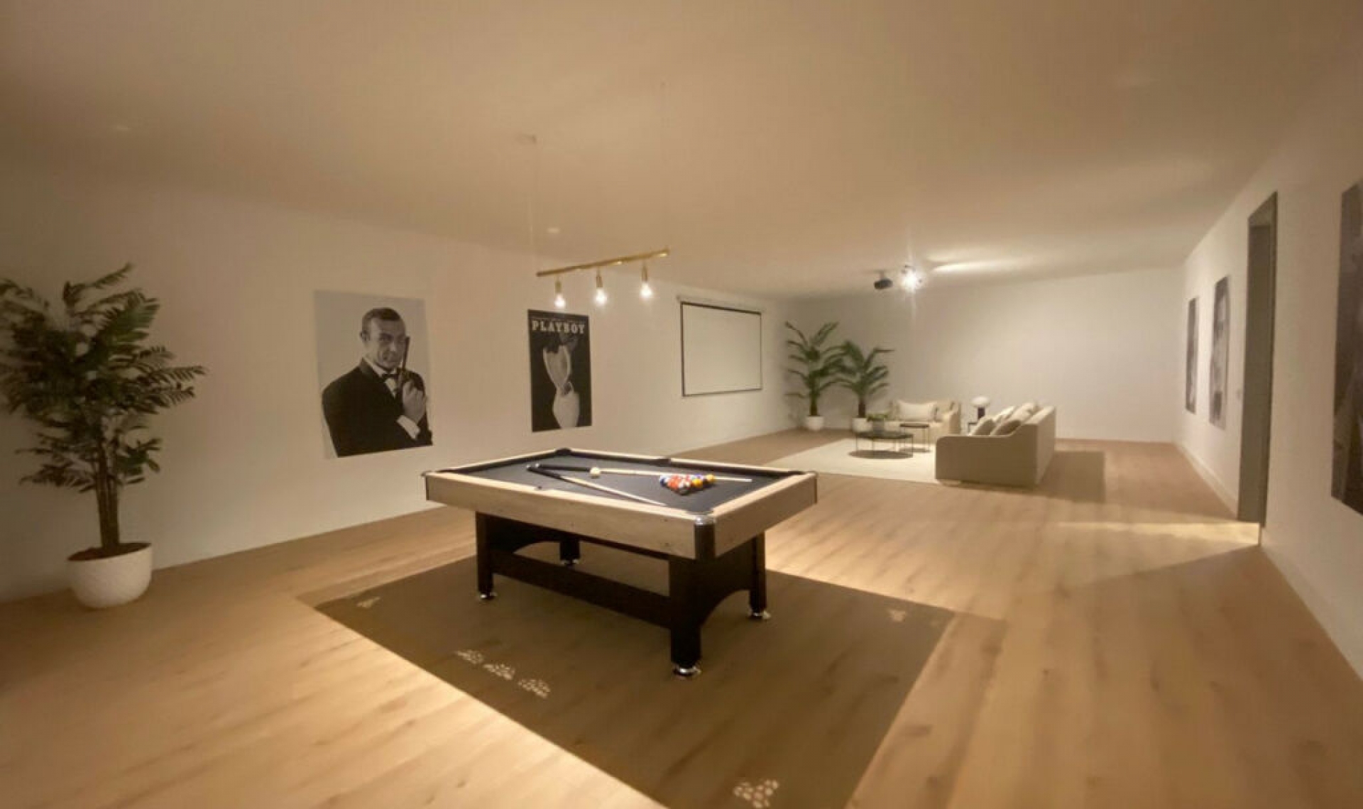 Resale - House -
Monte Halcones