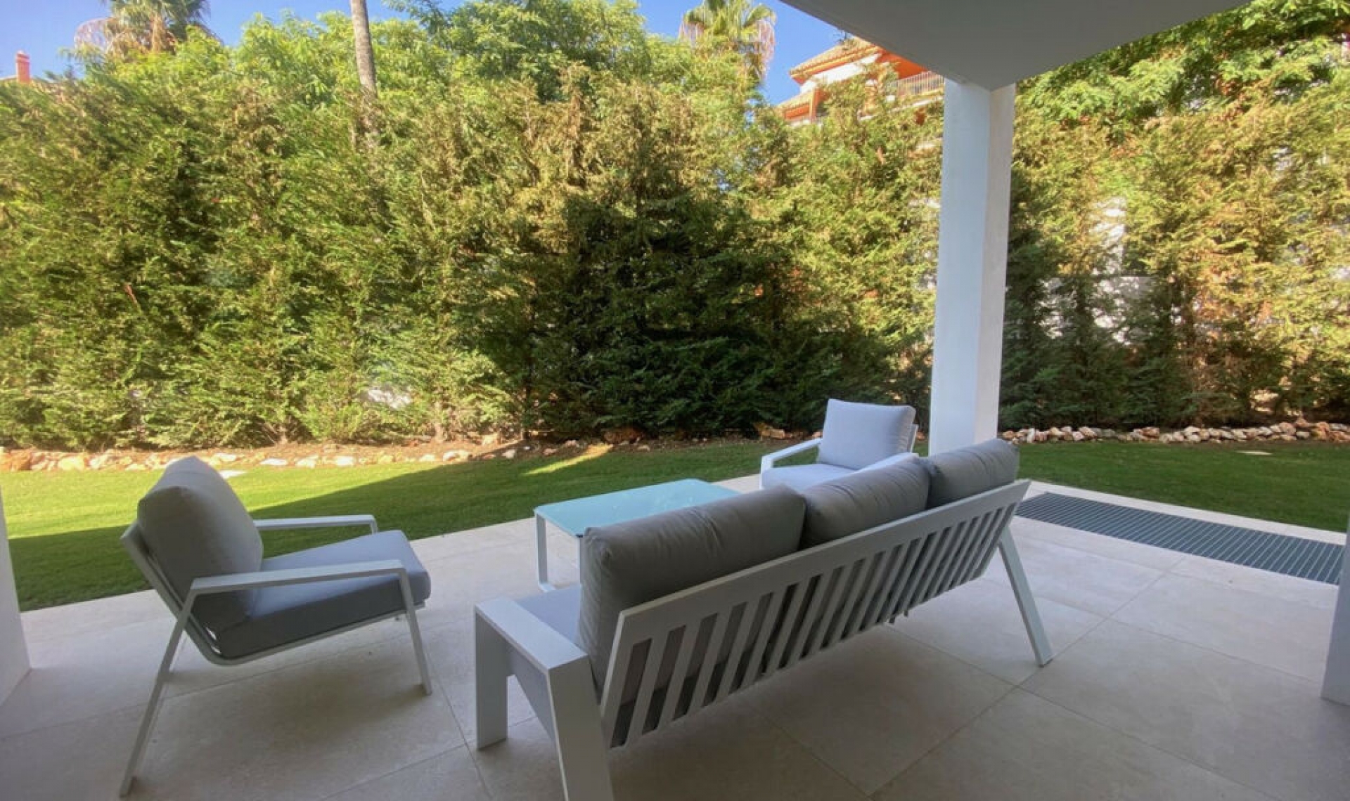 Resale - House -
Monte Halcones