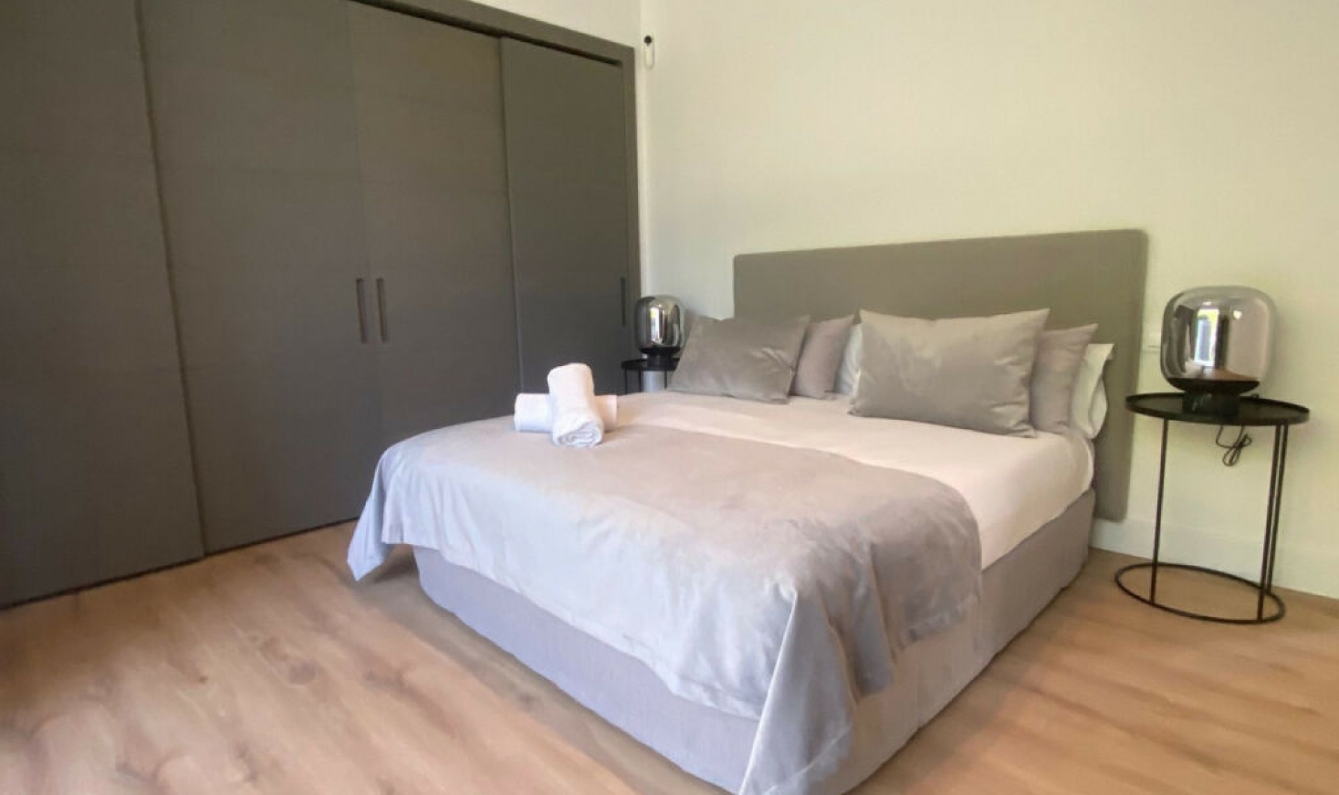 Resale - House -
Monte Halcones