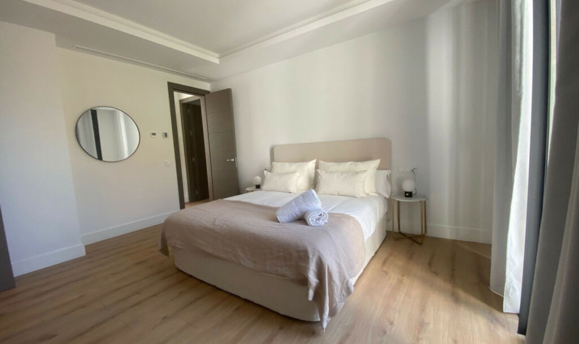 Resale - House -
Monte Halcones