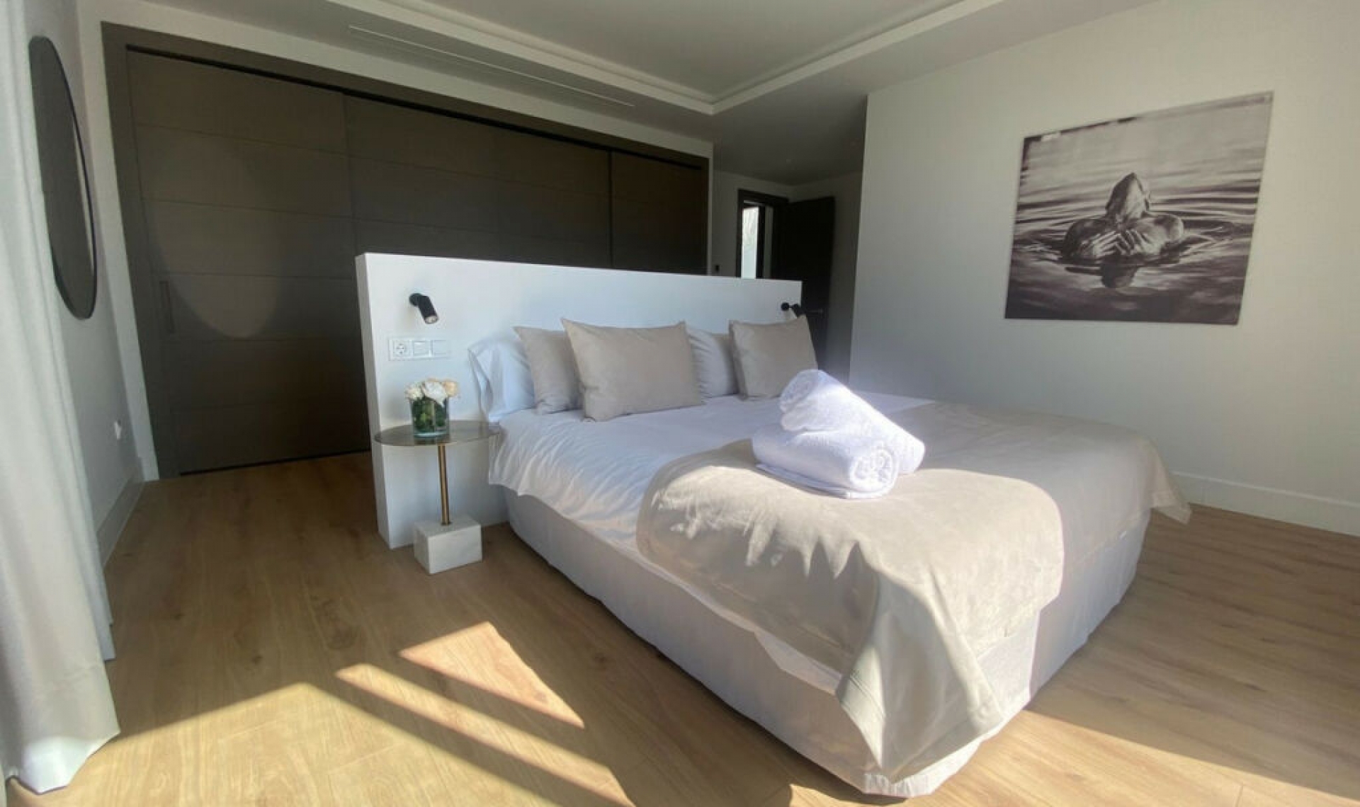 Resale - House -
Monte Halcones