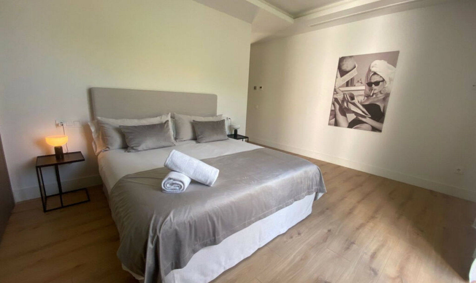 Resale - House -
Monte Halcones