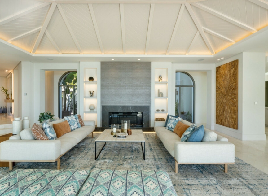 Resale - House -
Monte Halcones