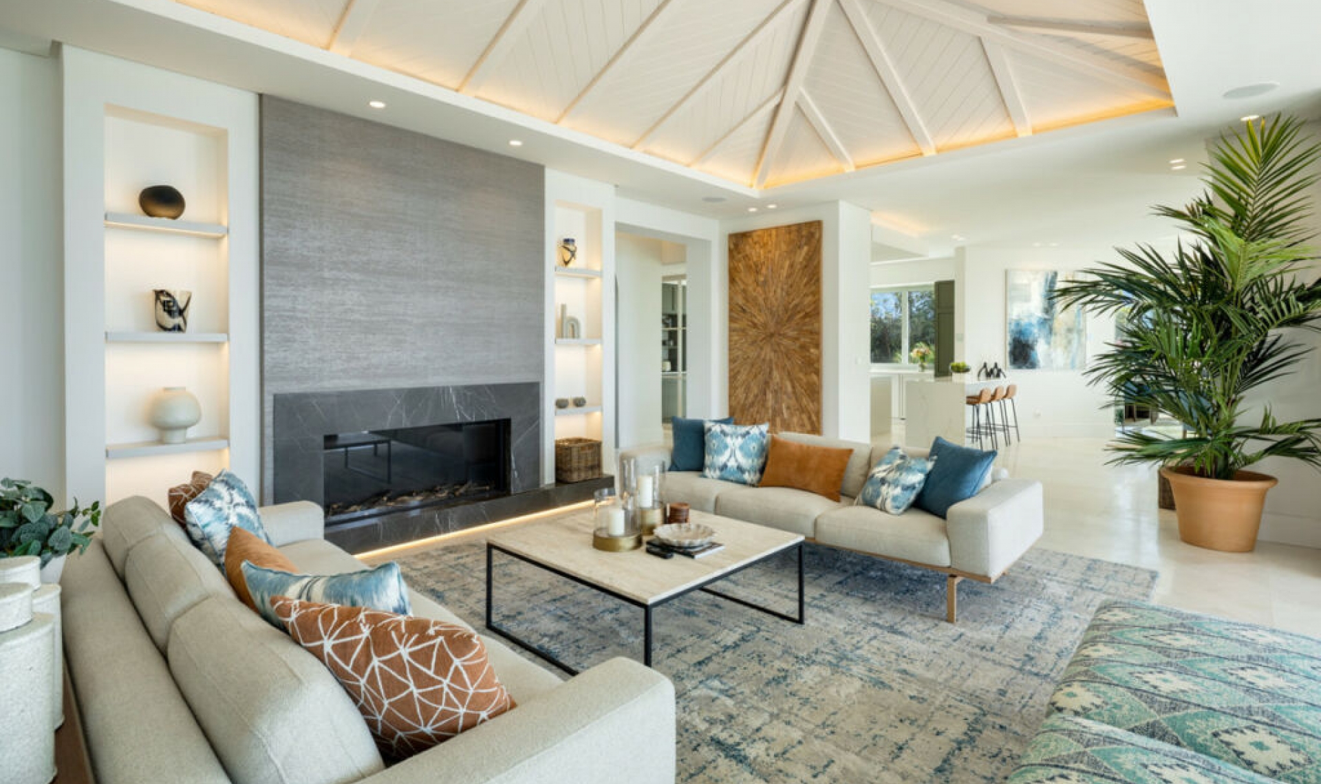 Resale - House -
Monte Halcones