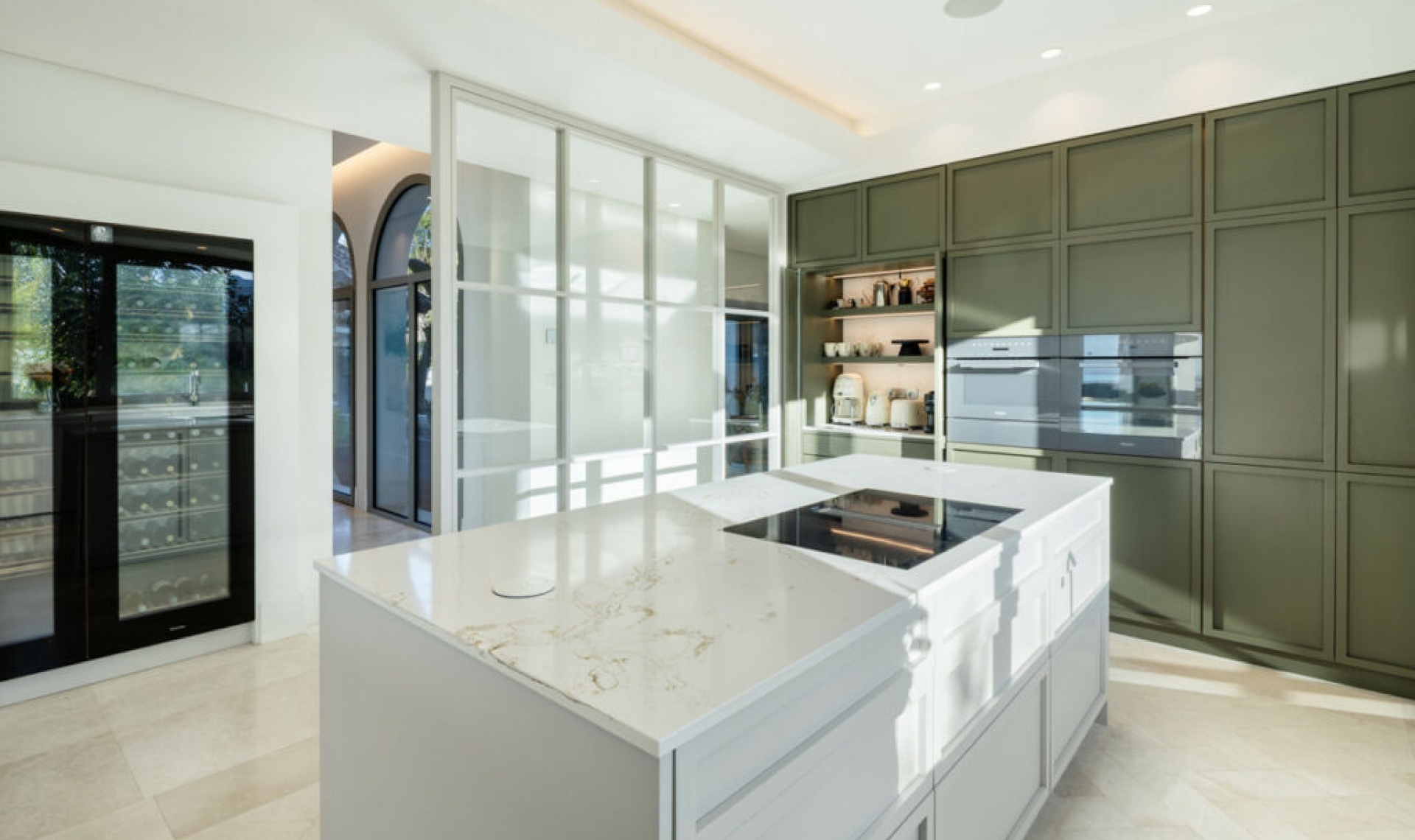 Resale - House -
Monte Halcones