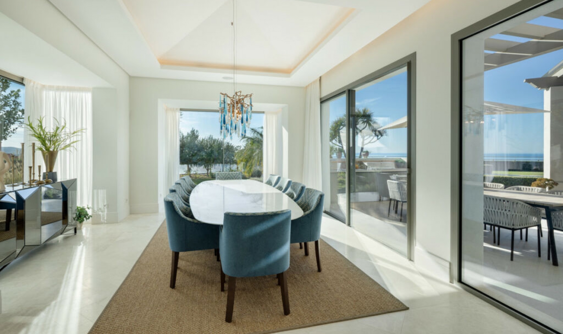 Resale - House -
Monte Halcones