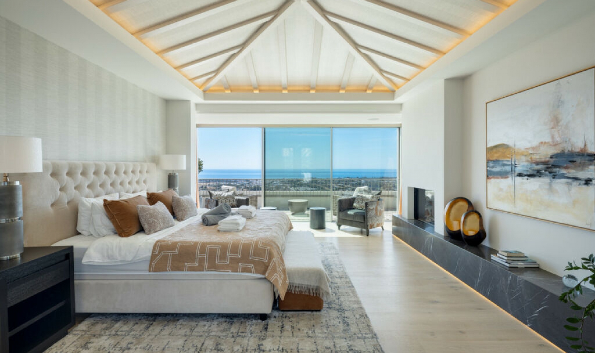 Resale - House -
Monte Halcones