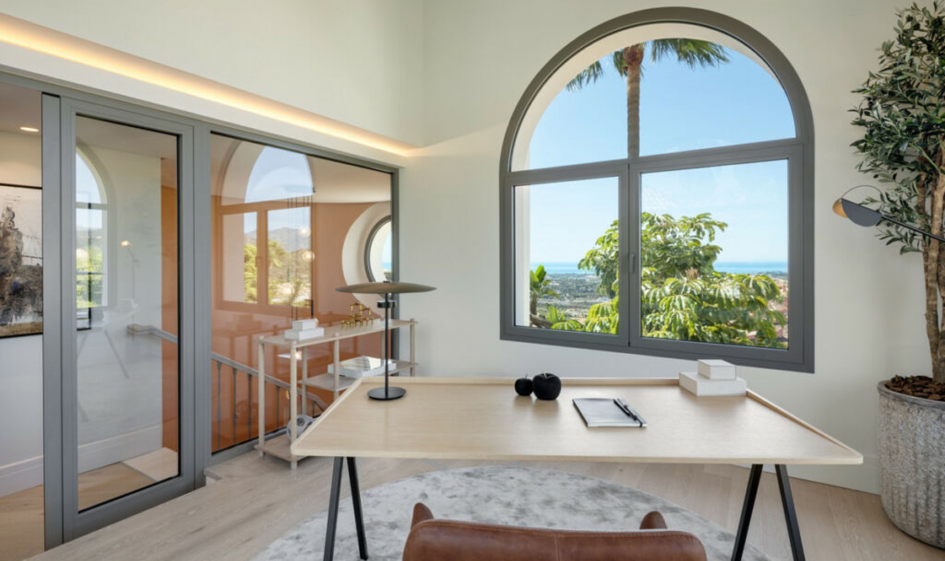 Resale - House -
Monte Halcones