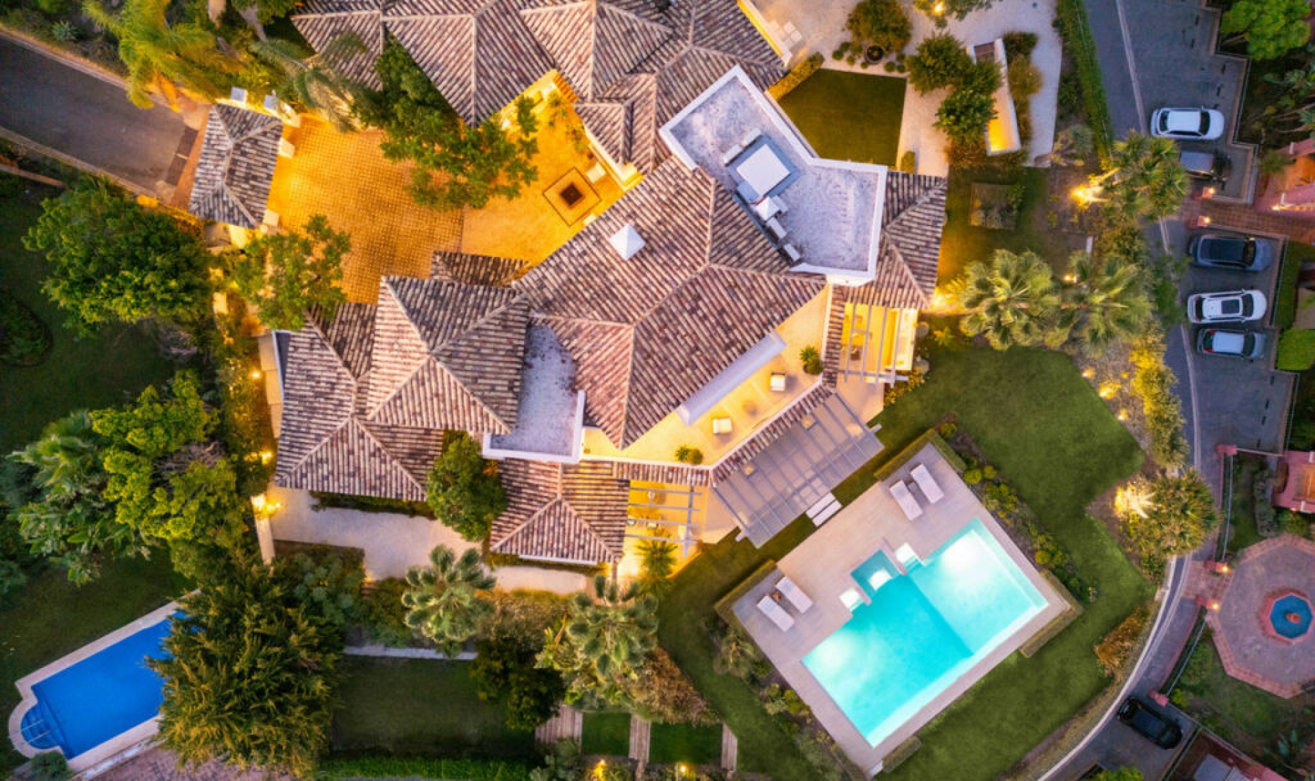 Resale - House -
Monte Halcones