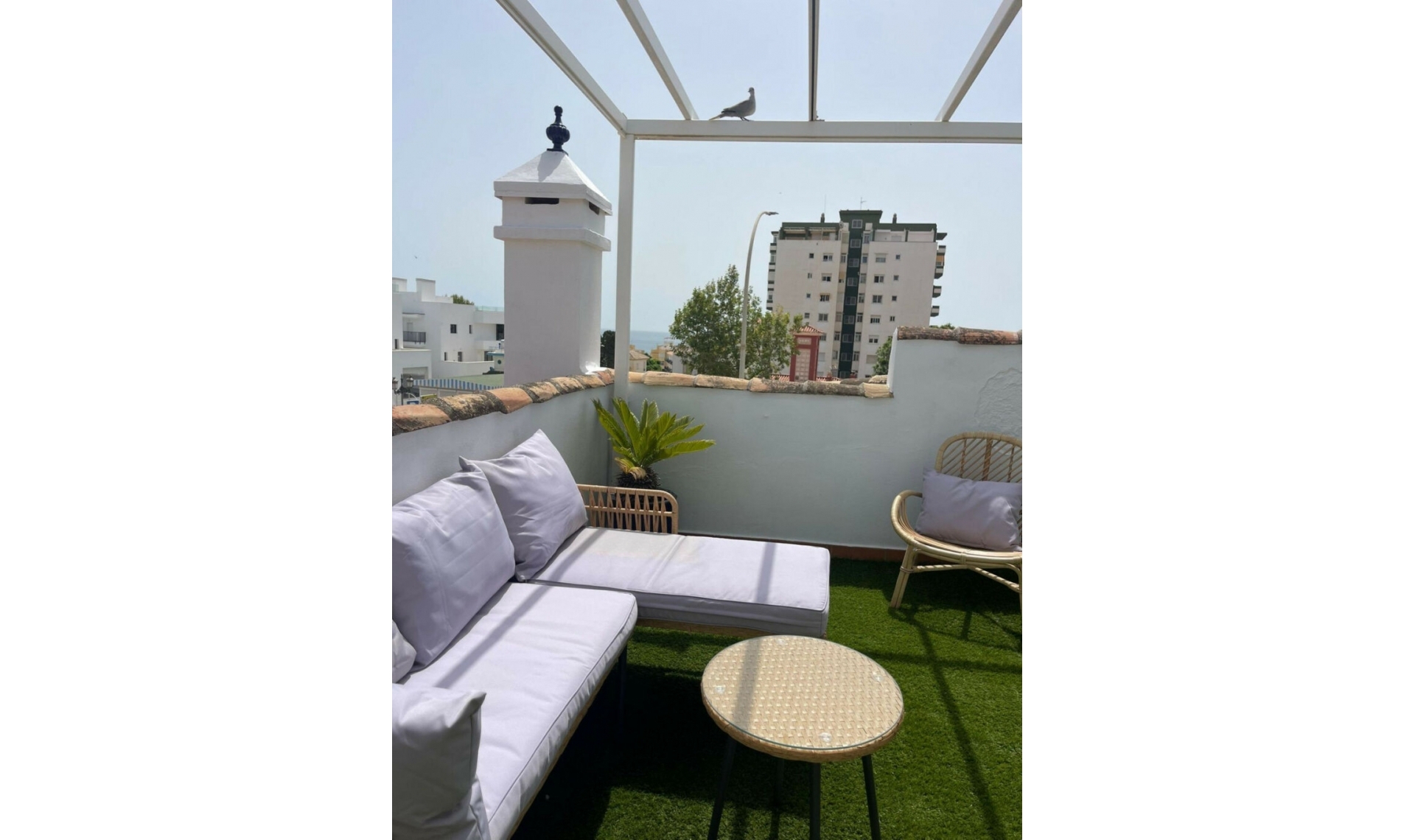 Resale - House -
Montemar