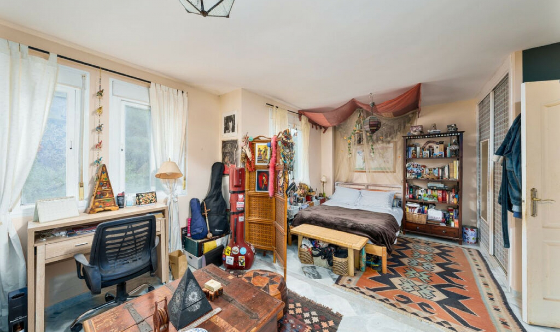 Resale - House -
Nagüeles