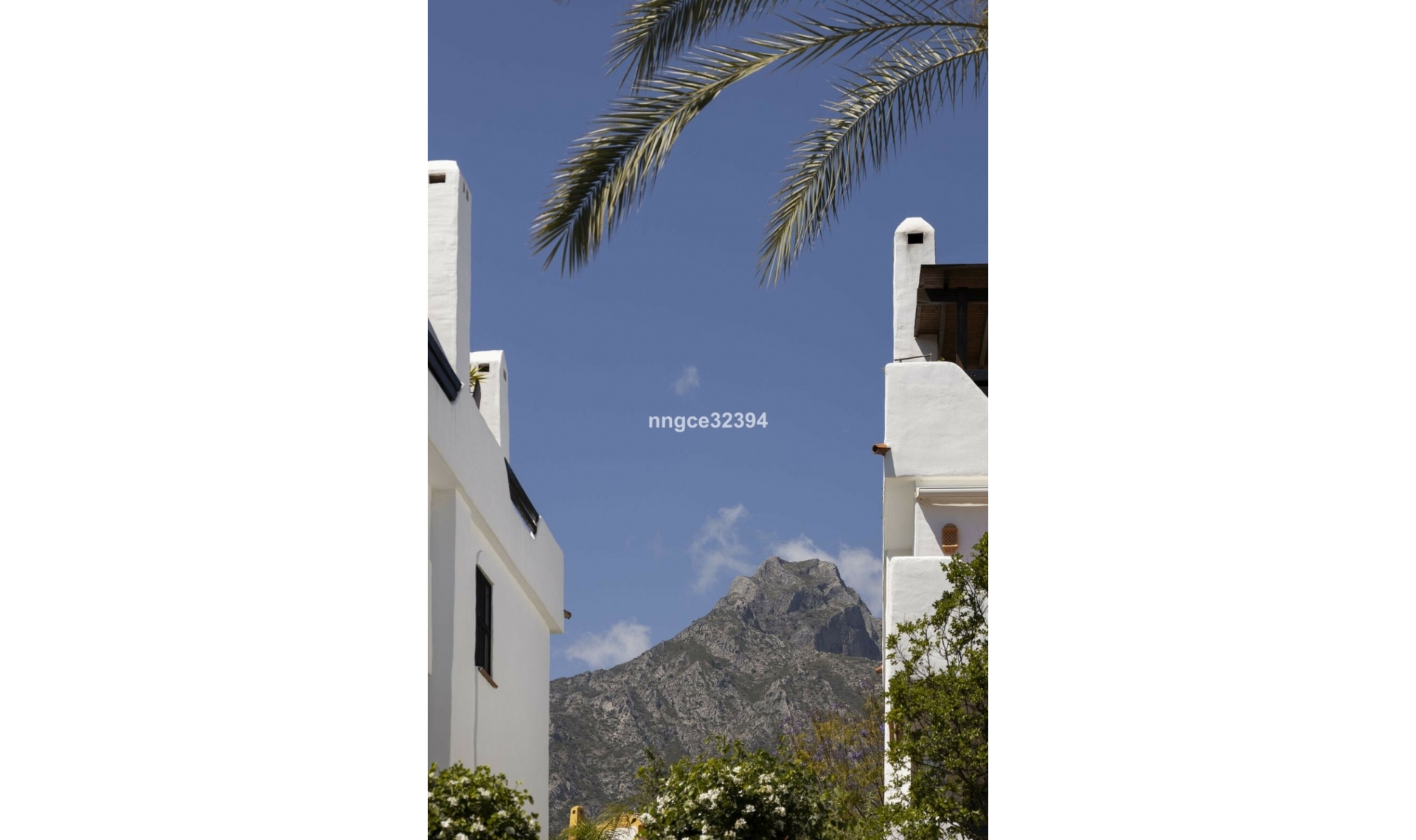 Resale - House -
Nagüeles