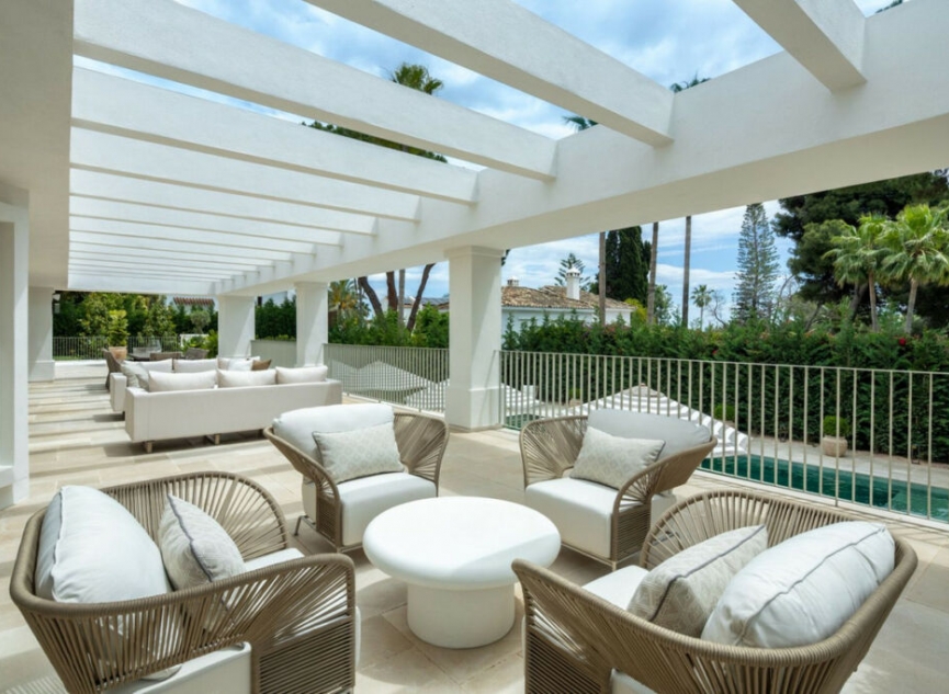 Resale - House -
Nagüeles