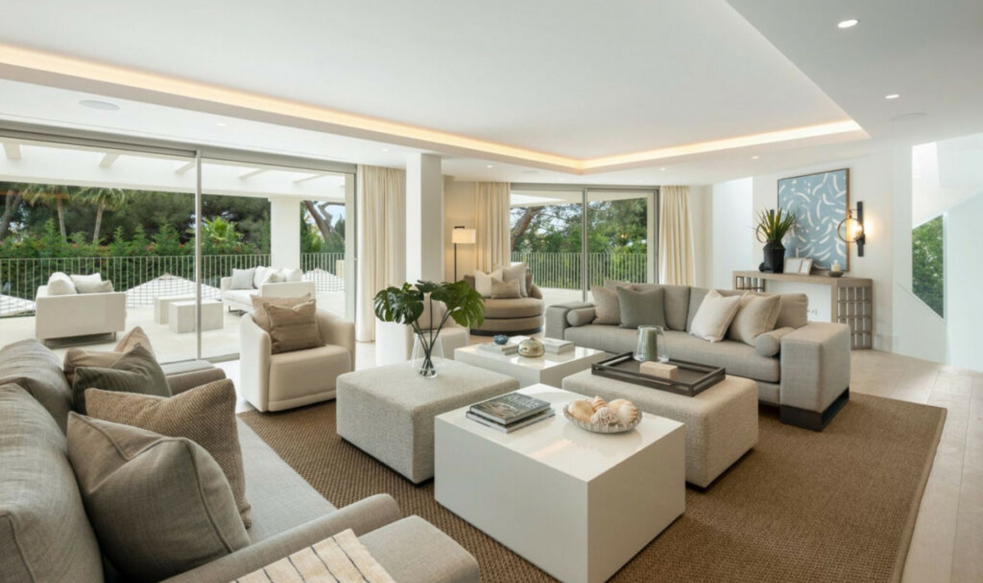 Resale - House -
Nagüeles