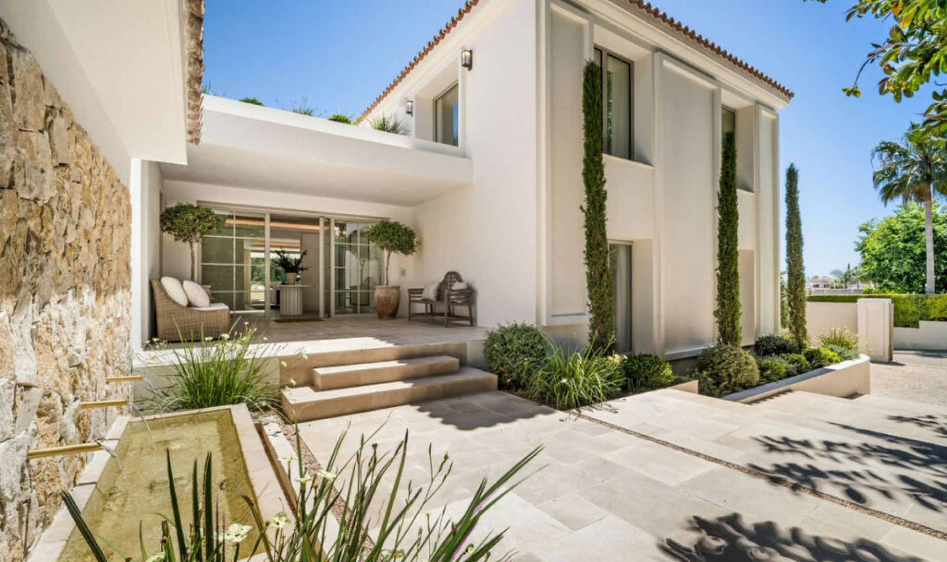 Resale - House -
Nagüeles