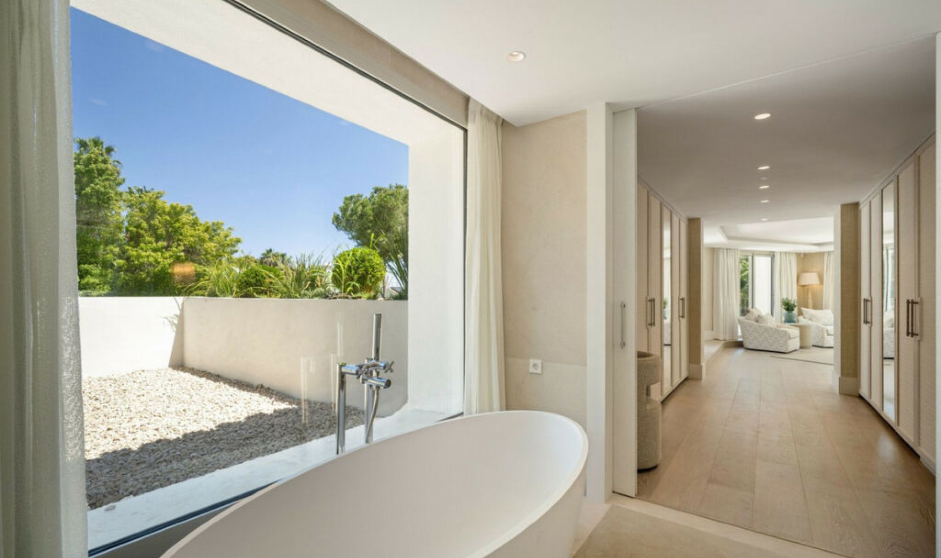 Resale - House -
Nagüeles