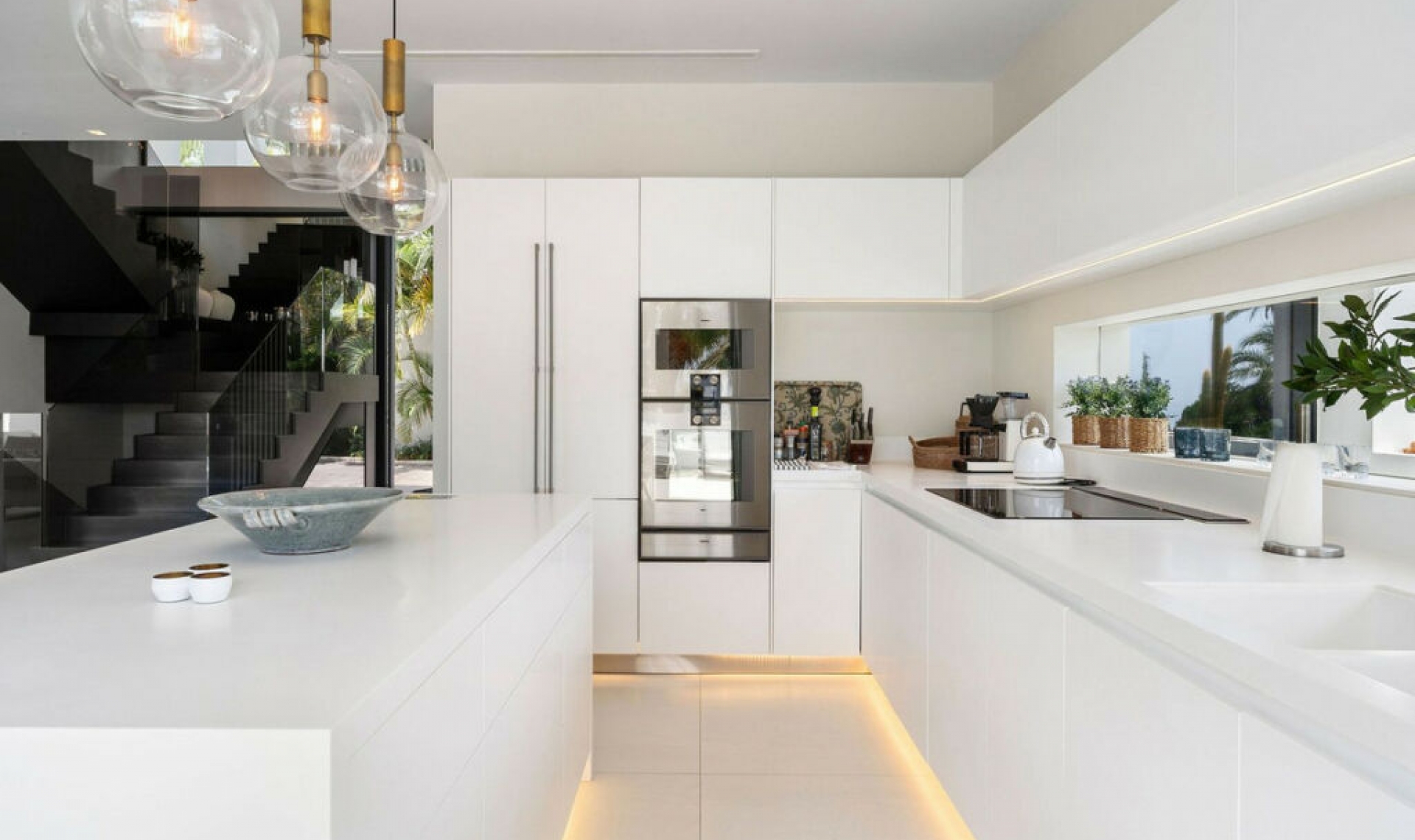 Resale - House -
Nagüeles