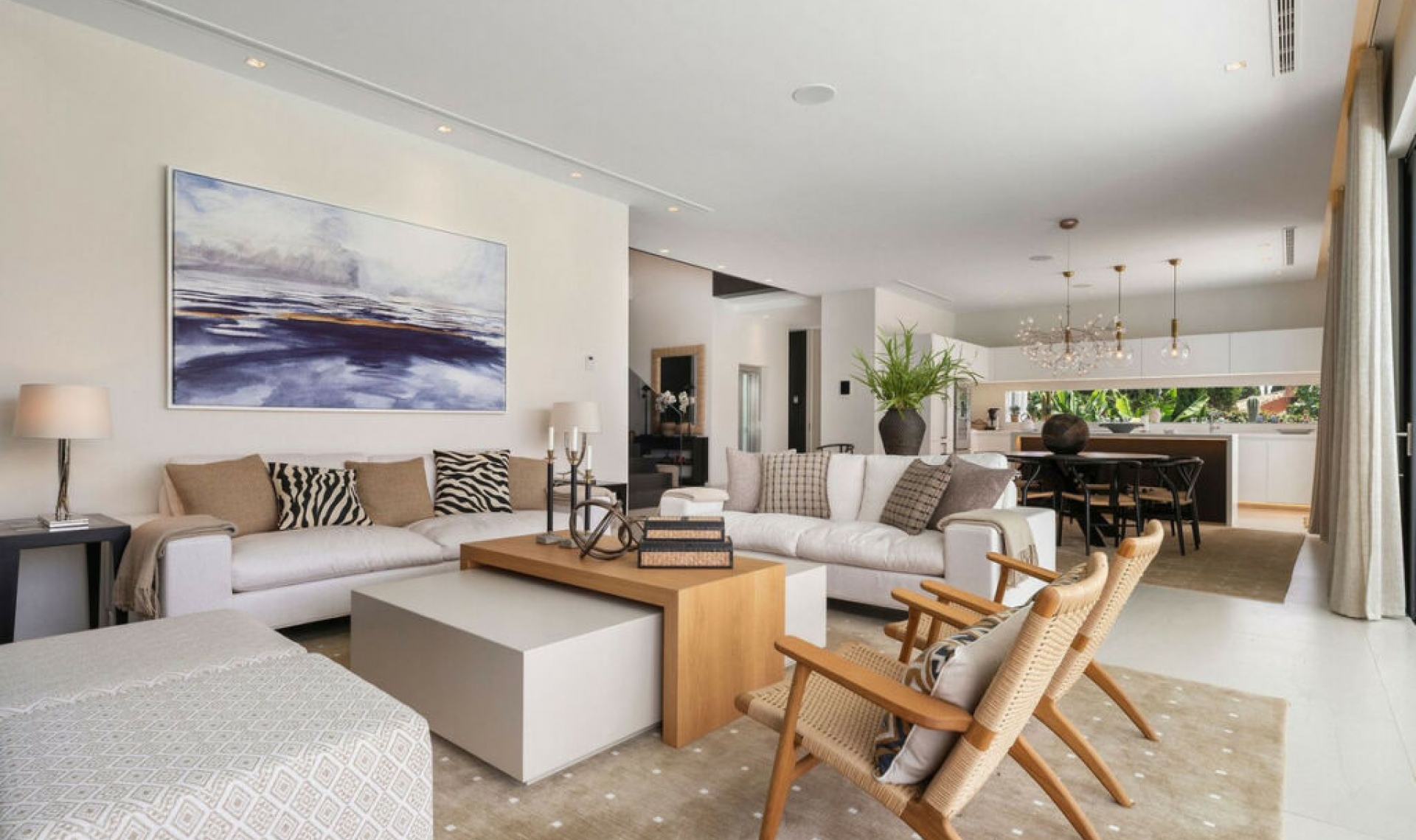 Resale - House -
Nagüeles