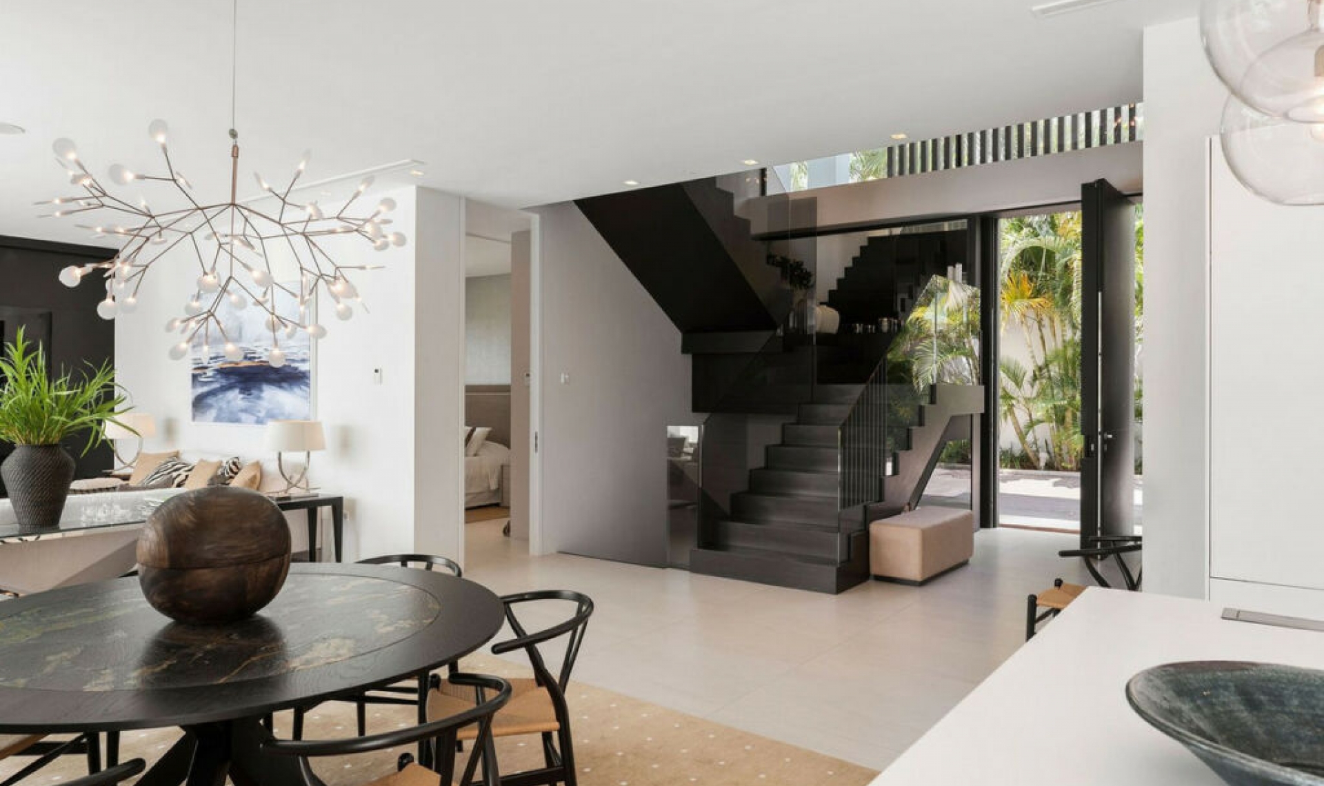 Resale - House -
Nagüeles