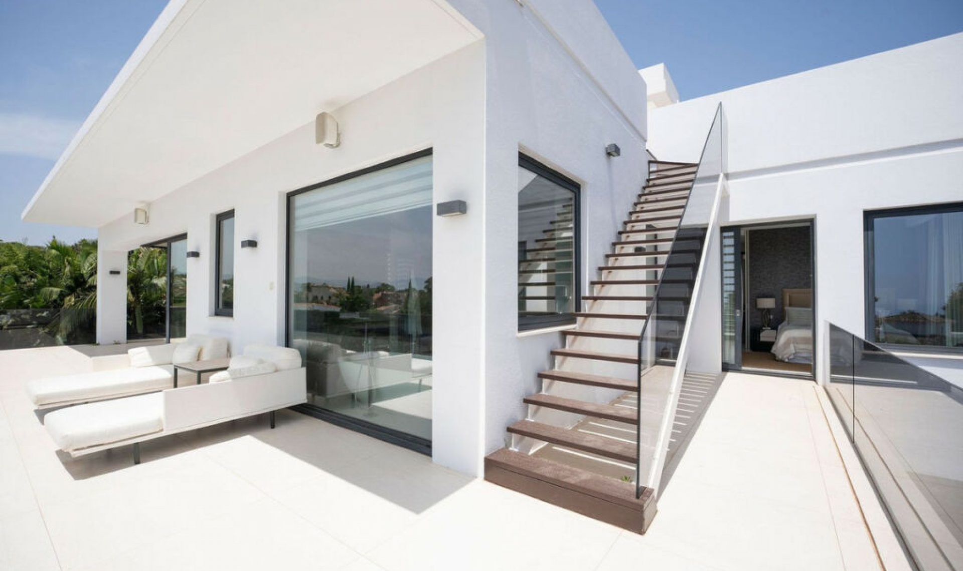 Resale - House -
Nagüeles