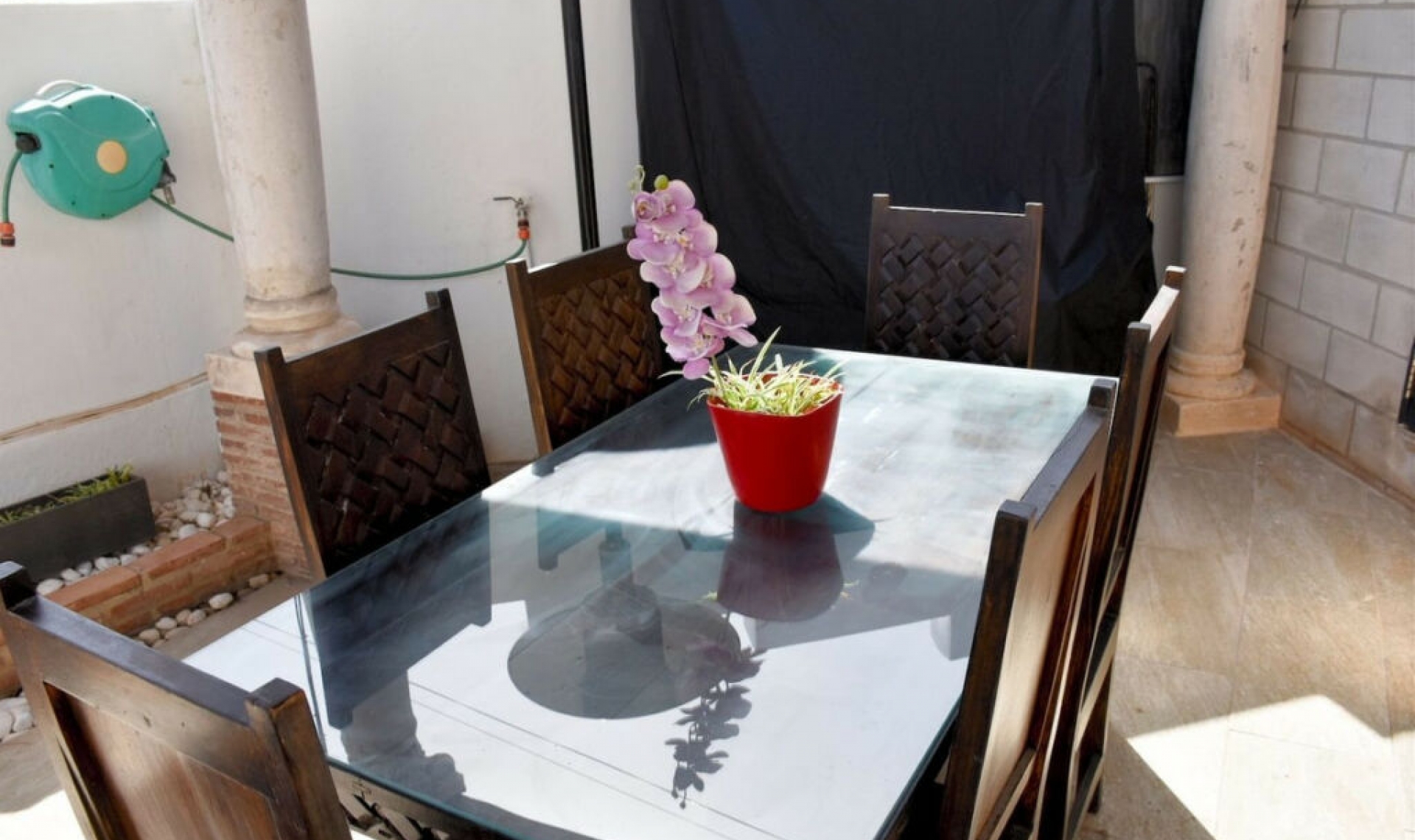 Resale - House -
Nerja