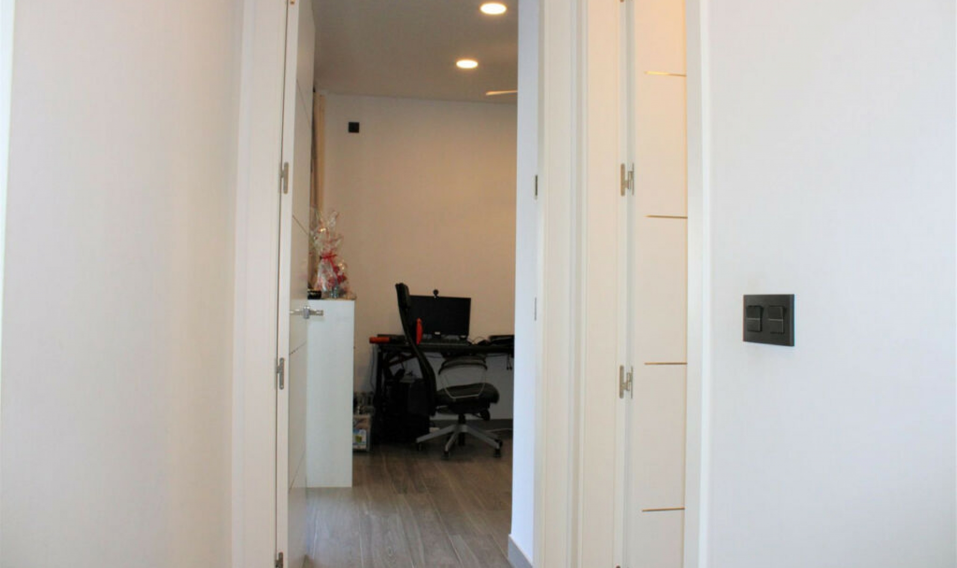 Resale - House -
Nerja