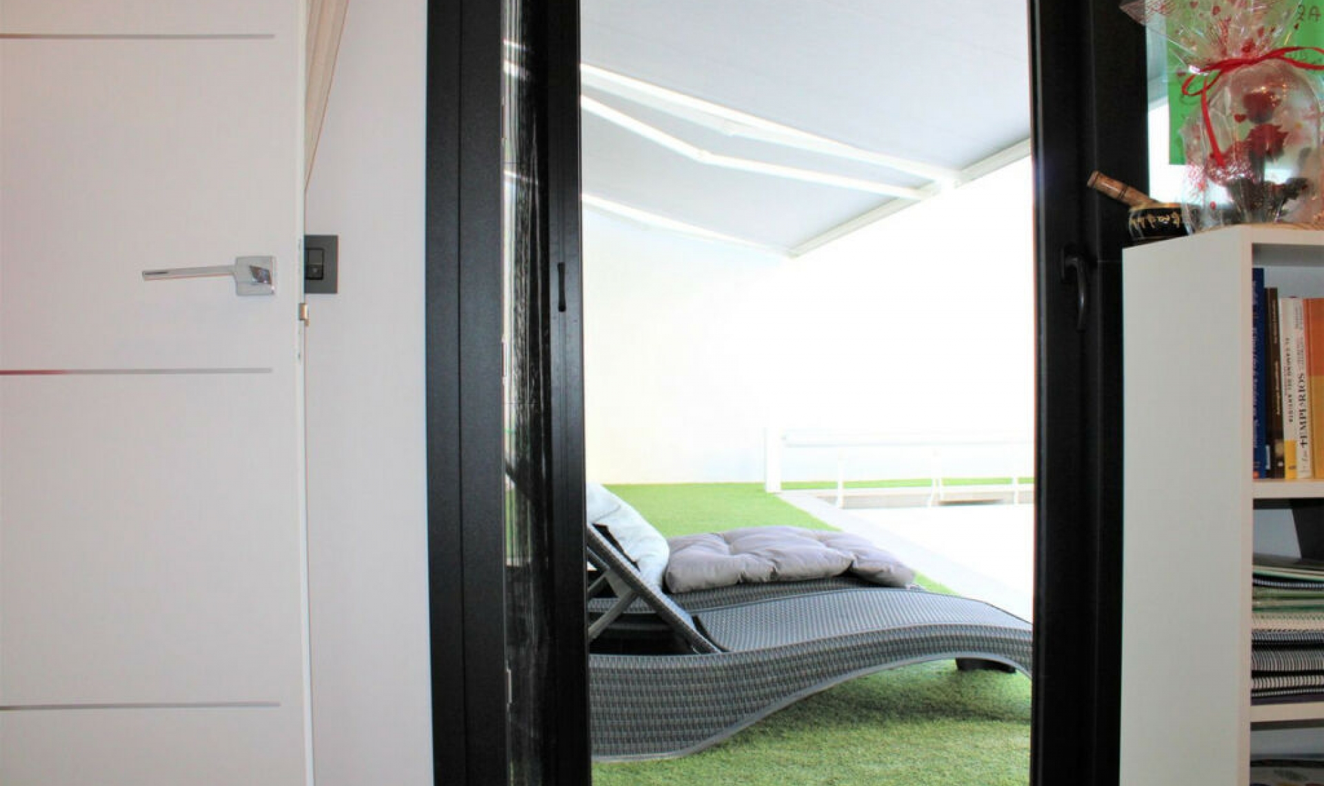 Resale - House -
Nerja