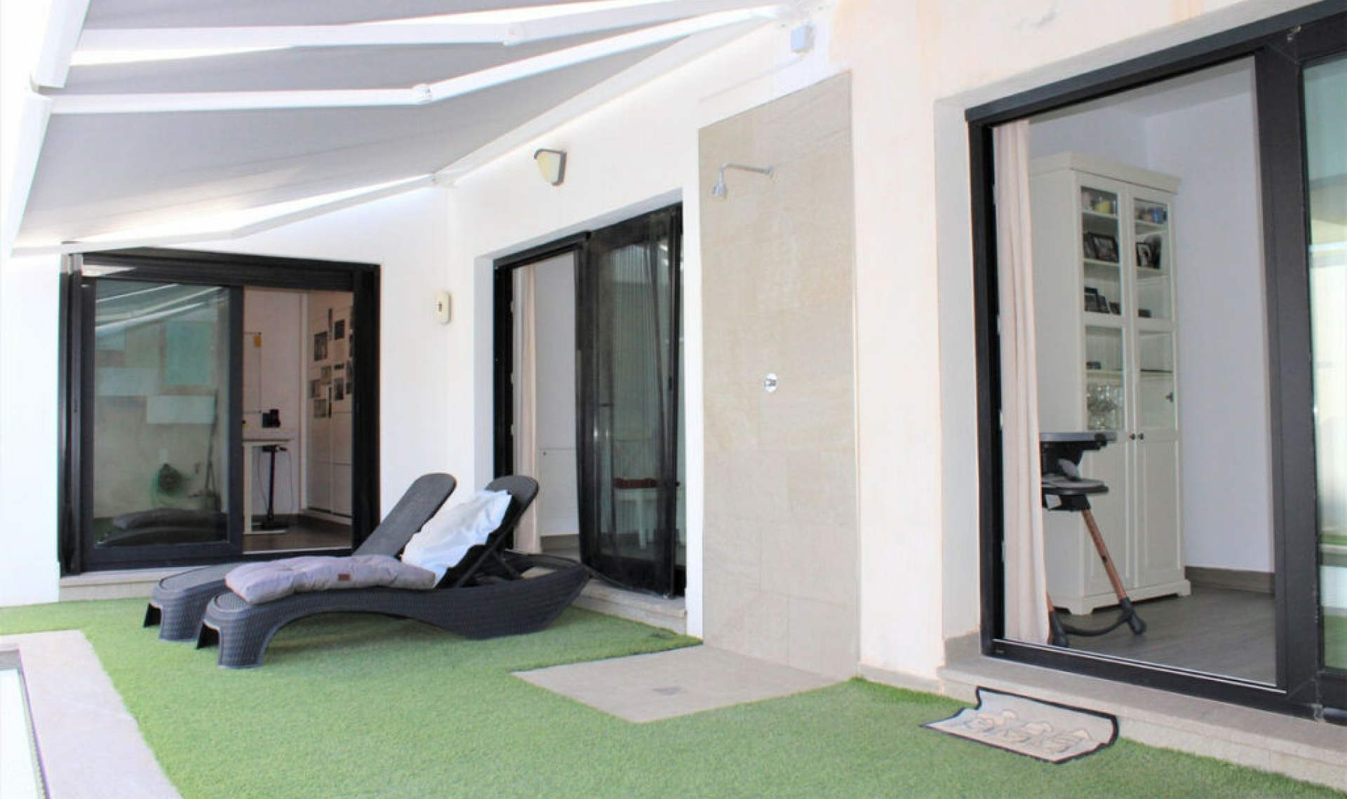 Resale - House -
Nerja