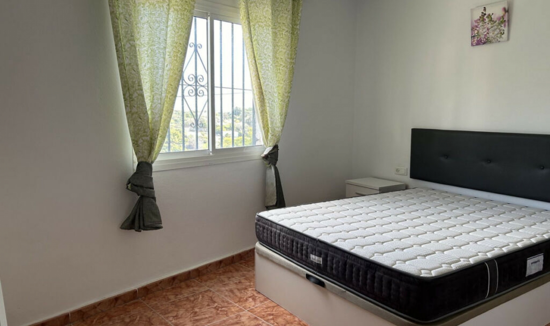 Resale - House -
Nerja