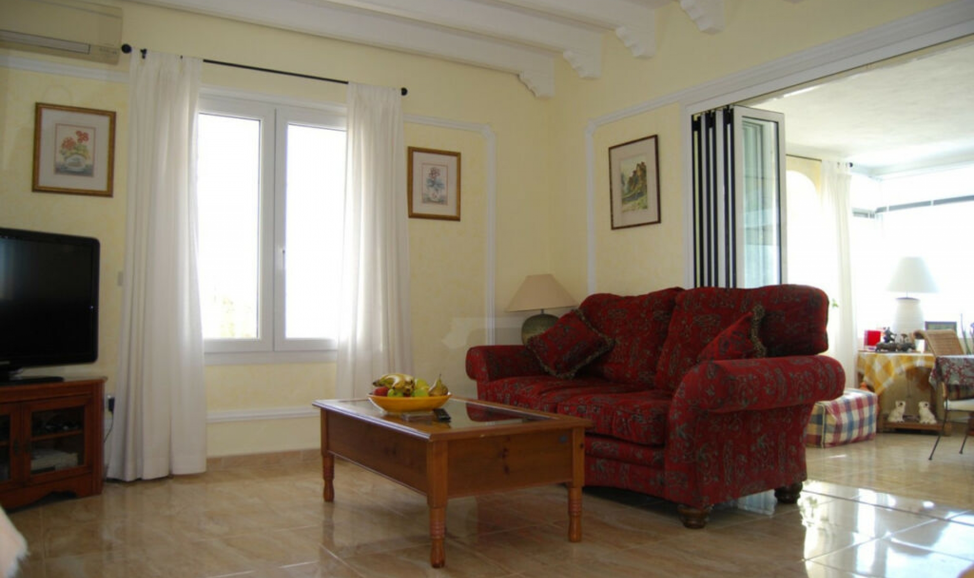 Resale - House -
Nerja