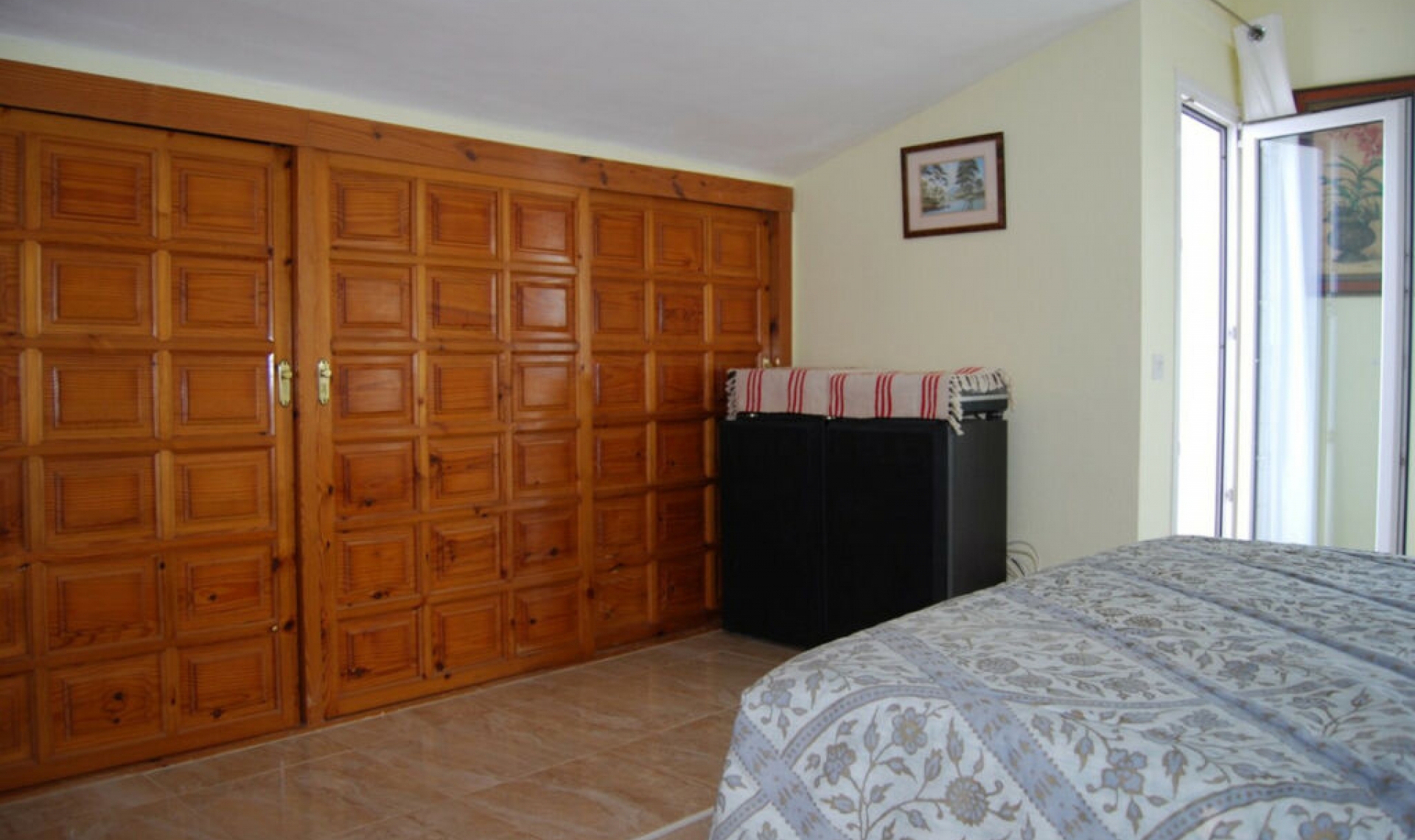 Resale - House -
Nerja