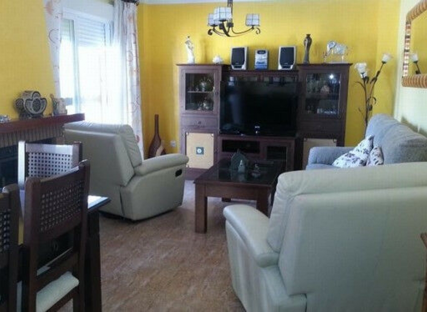 Resale - House -
Nerja