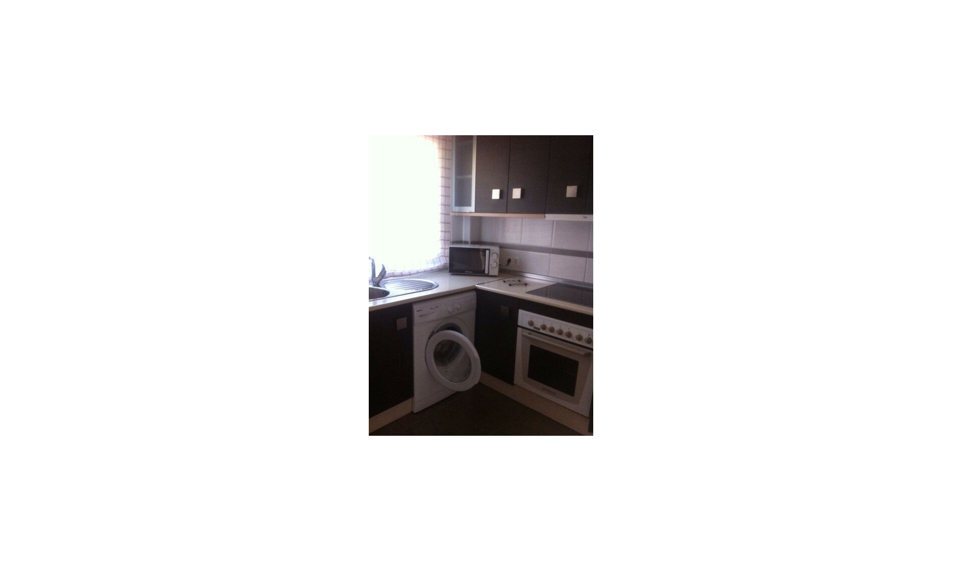 Resale - House -
Nerja