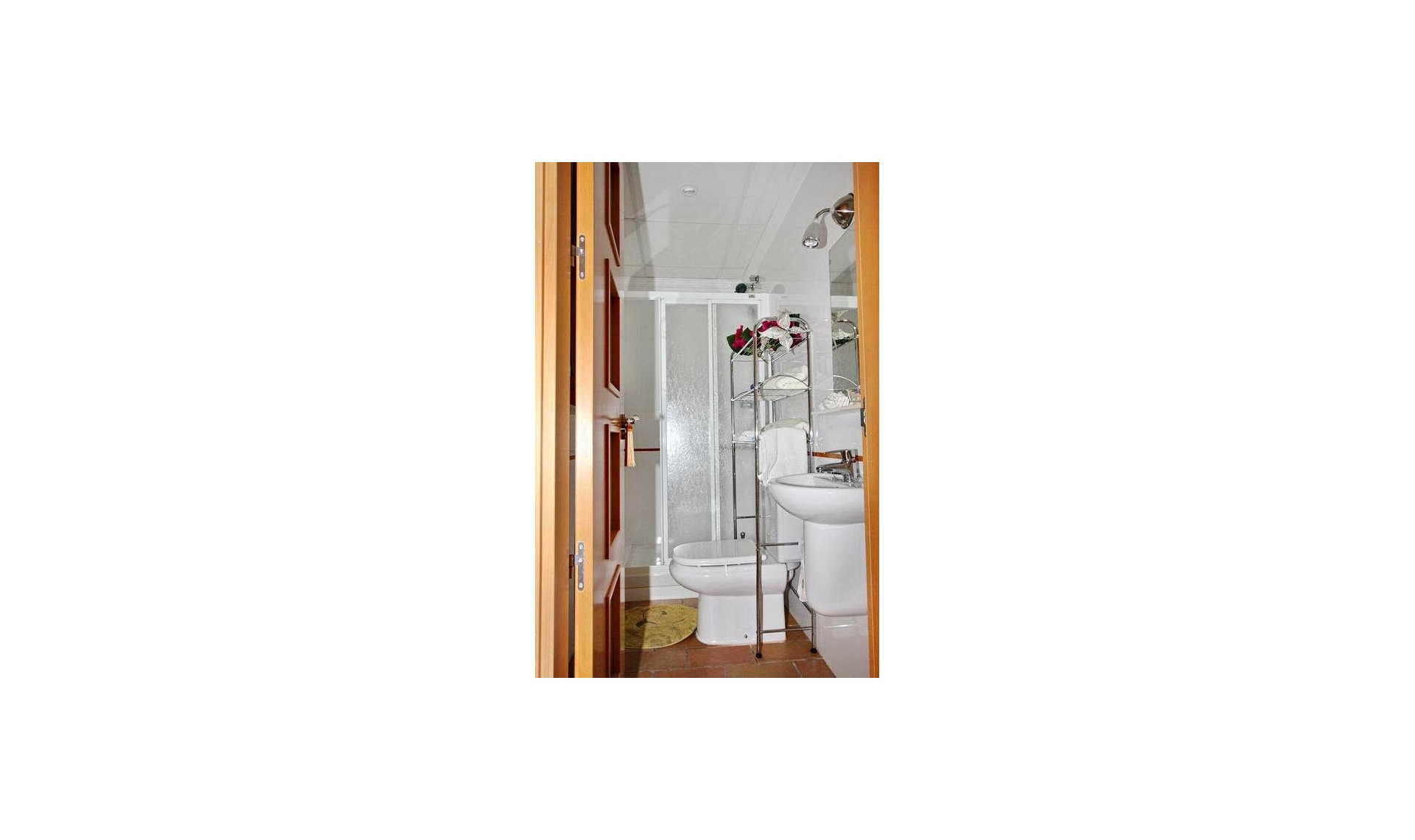 Resale - House -
Nerja