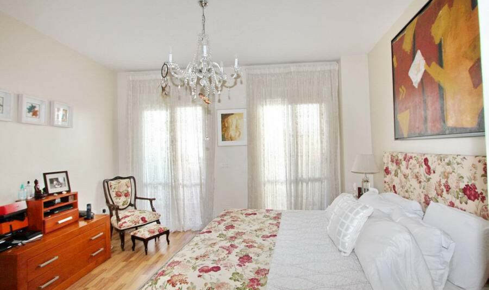Resale - House -
Nerja