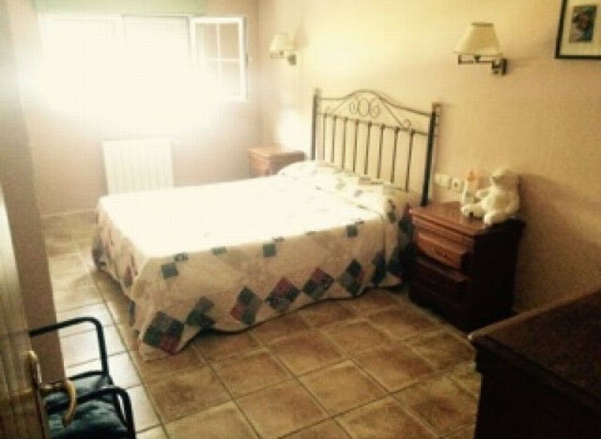 Resale - House -
Nerja