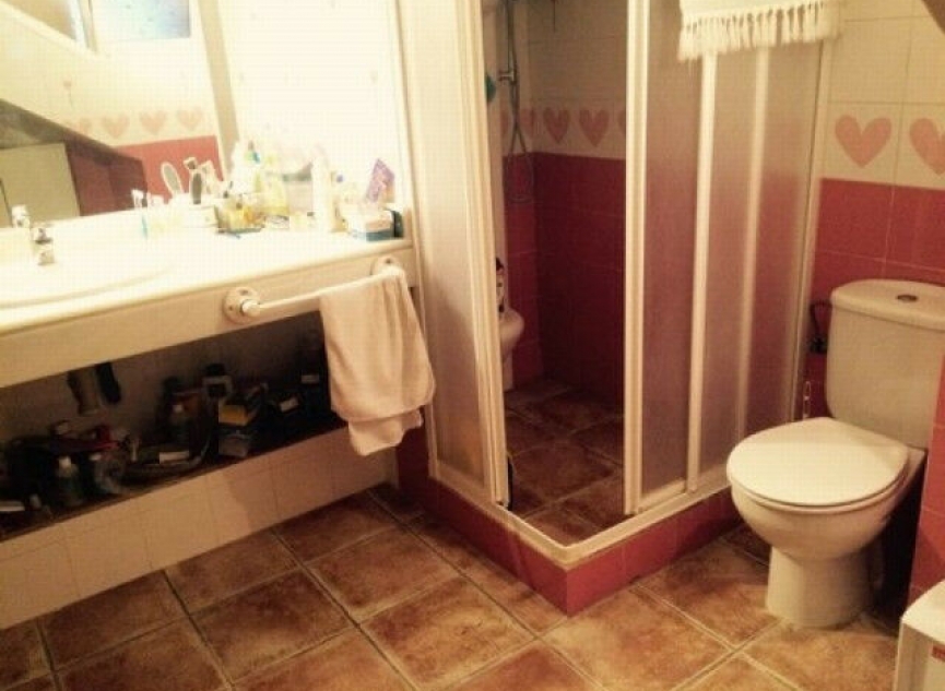 Resale - House -
Nerja