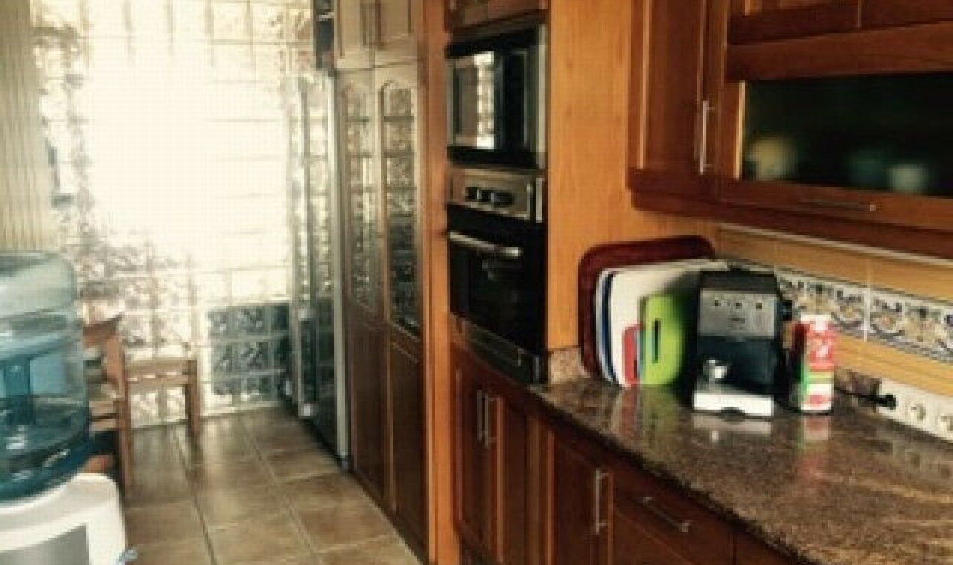 Resale - House -
Nerja