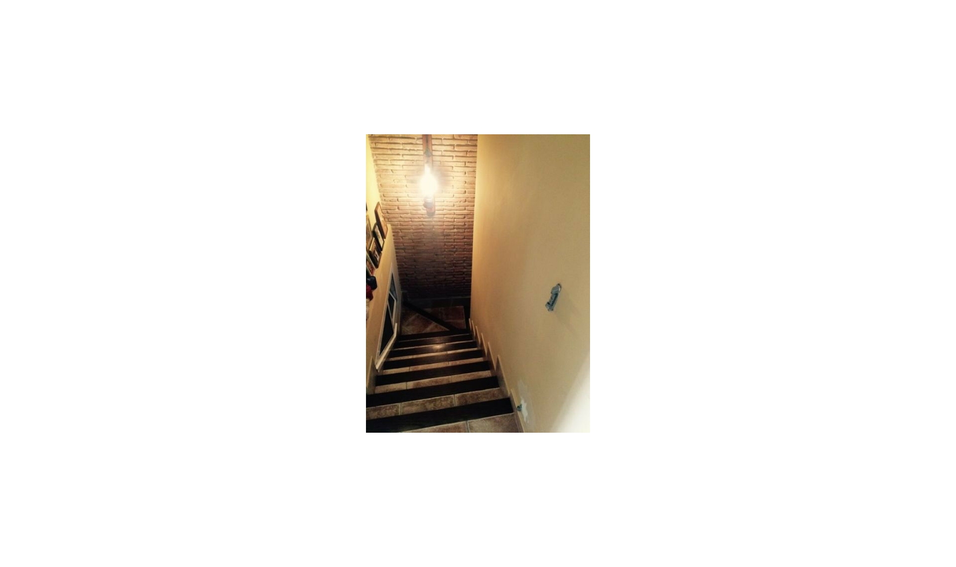 Resale - House -
Nerja