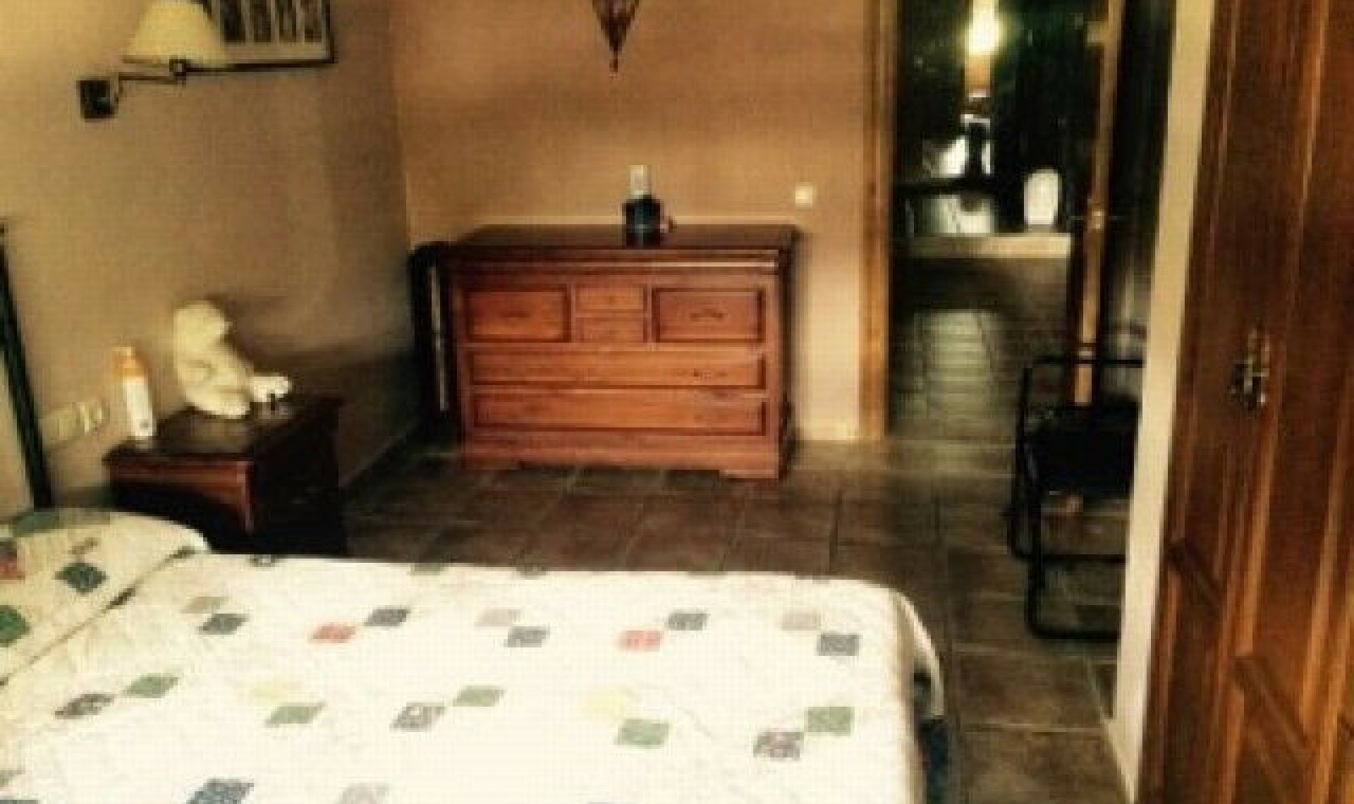 Resale - House -
Nerja