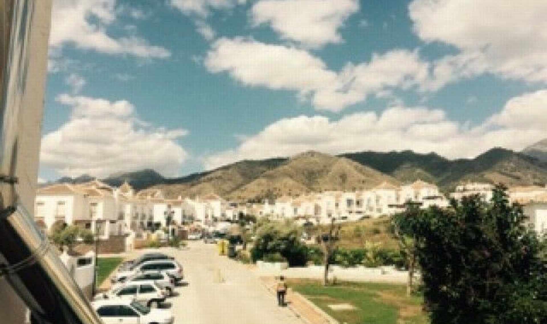 Resale - House -
Nerja